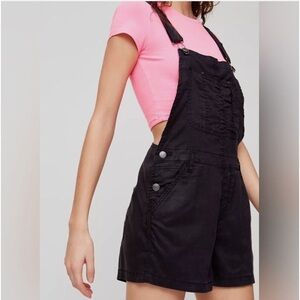 NWT Aritzia TNA Short Overalls Senryu Romper Shortalls Black Shorts Size XS NEW